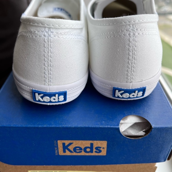Keds Champion OC White Sneaker. - Picture 5 of 8